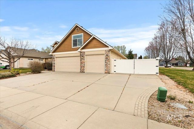 2208 S Alaska Way, Meridian, ID 83642