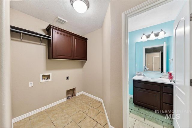 2208 S Alaska Way, Meridian, ID 83642