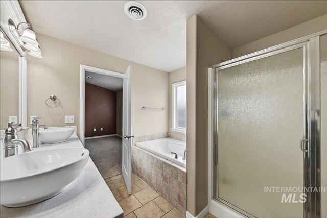 2208 S Alaska Way, Meridian, ID 83642