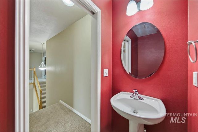 2208 S Alaska Way, Meridian, ID 83642