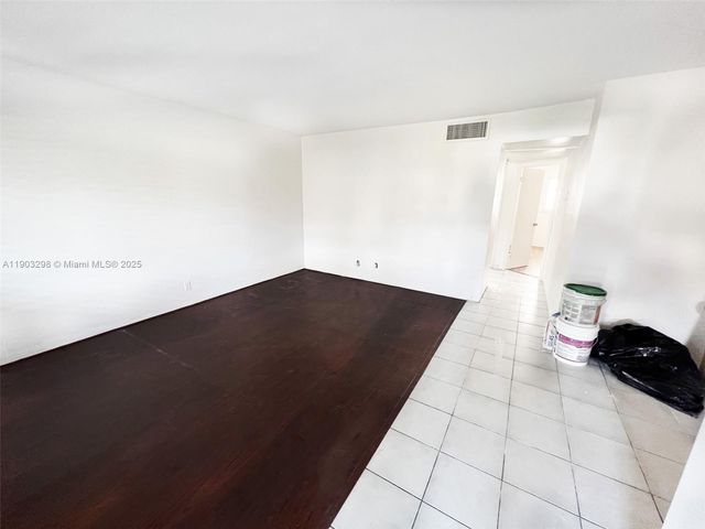 1701 NW 46th Ave 209, Lauderhill, FL 33313