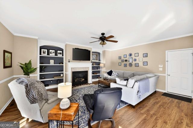 475 Ridgewood Drive, Fayetteville, GA 30215