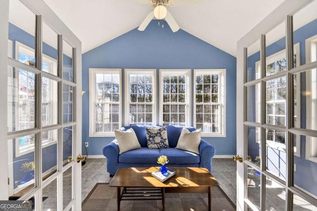 475 Ridgewood Drive, Fayetteville, GA 30215