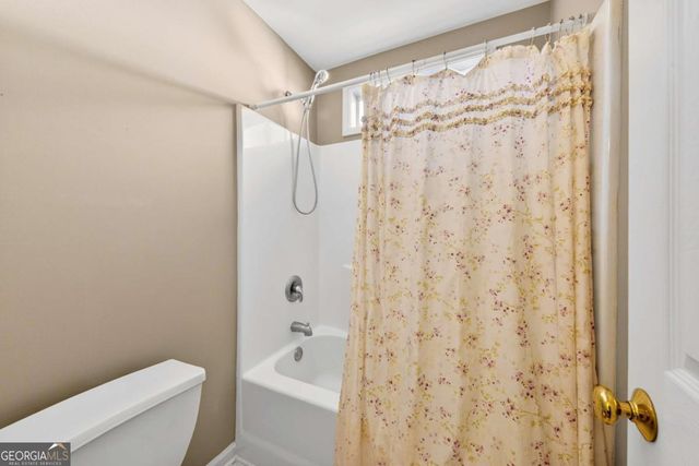 475 Ridgewood Drive, Fayetteville, GA 30215