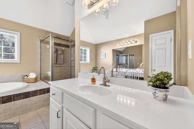 475 Ridgewood Drive, Fayetteville, GA 30215