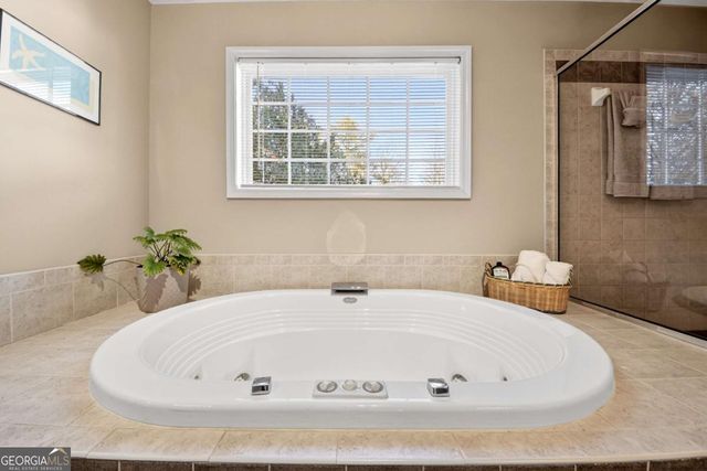 475 Ridgewood Drive, Fayetteville, GA 30215