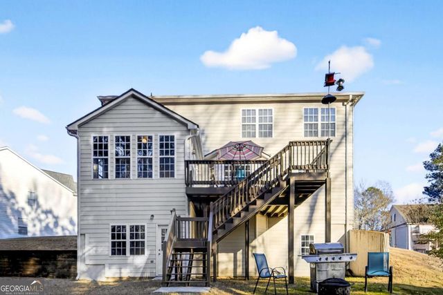 475 Ridgewood Drive, Fayetteville, GA 30215