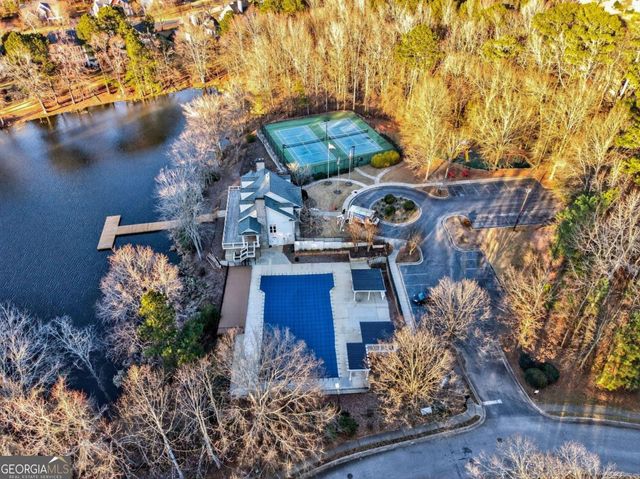 475 Ridgewood Drive, Fayetteville, GA 30215