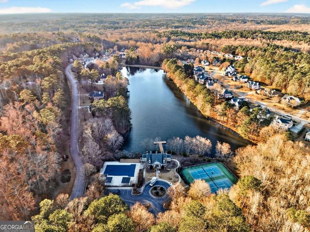 475 Ridgewood Drive, Fayetteville, GA 30215