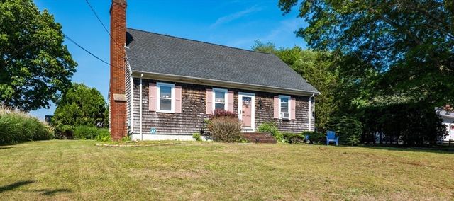 33 Terry Dr, Dartmouth, MA 02748
