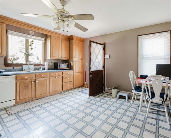 33 Terry Dr, Dartmouth, MA 02748