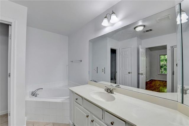 5510 Stonewood Court, Norcross, GA 30093