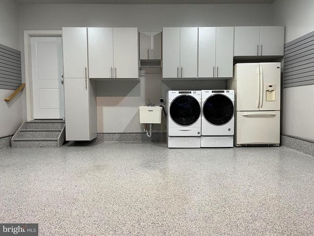 312 HIALEAH DR, Dillsburg, PA 17019