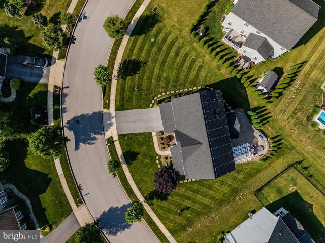 312 HIALEAH DR, Dillsburg, PA 17019