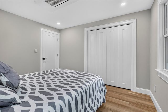 14 Travis Dr, Framingham, MA 01702