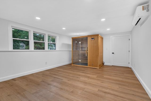 14 Travis Dr, Framingham, MA 01702