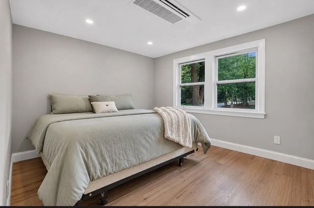 14 Travis Dr, Framingham, MA 01702