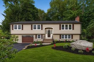 14 Travis Dr, Framingham, MA 01702