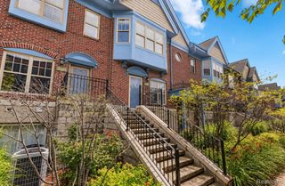 2520 Woodward Avenue, Detroit, MI 48201