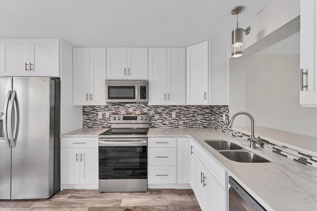 4530 PINEBROOK CIRCLE 208, Bradenton, FL 34209