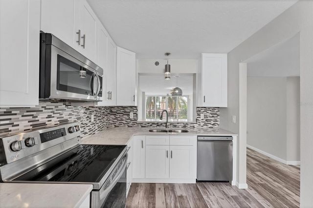 4530 PINEBROOK CIRCLE 208, Bradenton, FL 34209