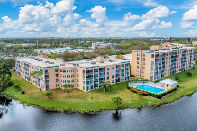 4530 PINEBROOK CIRCLE 208, Bradenton, FL 34209
