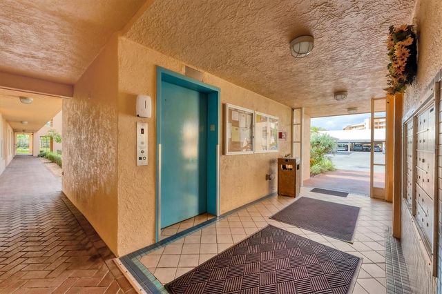 4530 PINEBROOK CIRCLE 208, Bradenton, FL 34209