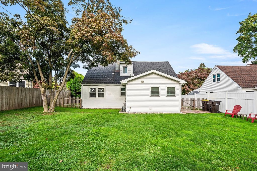 26 LYNN DR, WEST NORRITON, PA 19403 — photo 3