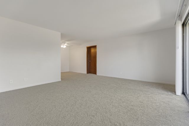 117 Cotuit Court, Schaumburg, IL 60193