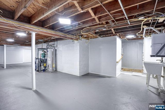 420 Central Avenue, Ramsey, NJ 07446