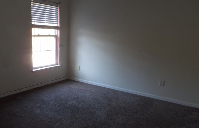 2740 Fernwood Drive, North Charleston, SC 29406