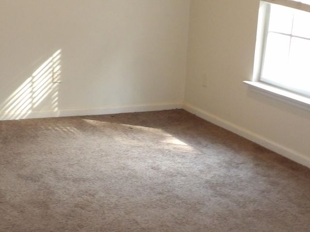 2740 Fernwood Drive, North Charleston, SC 29406