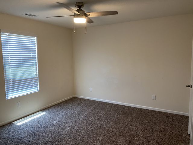 2308 Bee Hive Dr, Columbia, TN 38401