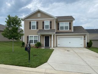 2308 Bee Hive Dr, Columbia, TN 38401