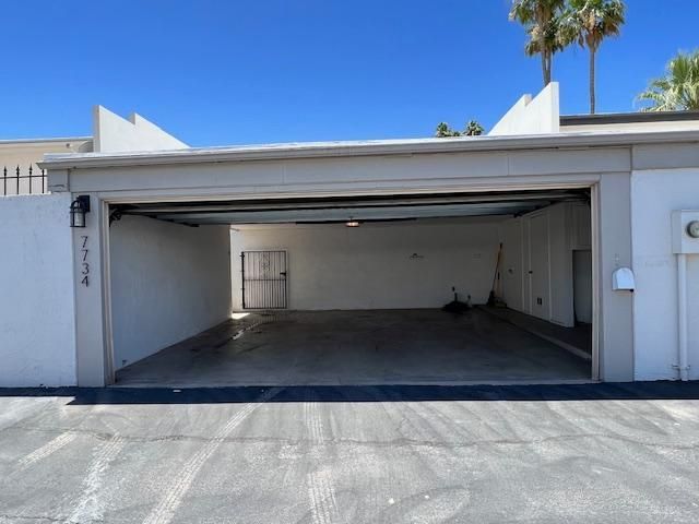 7734 E Minnezona Avenue, Scottsdale, AZ 85251