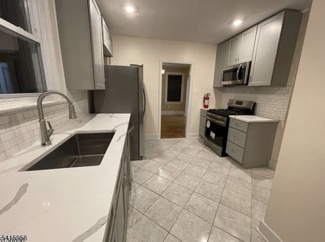 216 Lincoln Pl, Irvington Twp., NJ 07111