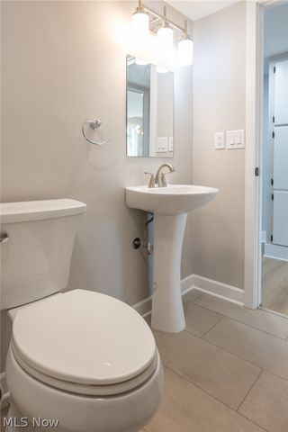 522 Catlin Drive, Richmond Heights, OH 44143