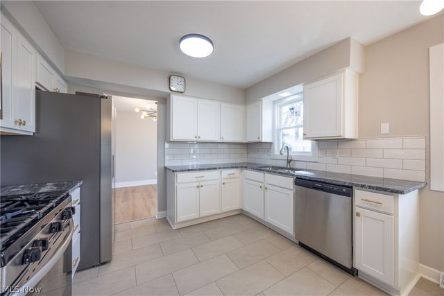 522 Catlin Drive, Richmond Heights, OH 44143