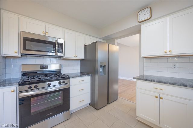 522 Catlin Drive, Richmond Heights, OH 44143