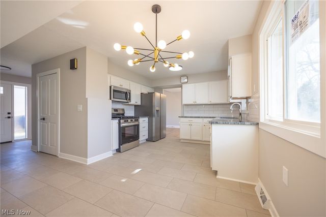 522 Catlin Drive, Richmond Heights, OH 44143