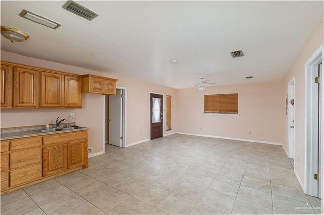 1807 Village Square, Mission, TX 78572