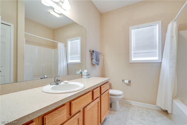 4325 Greenway Trail Street NW, Massillon, OH 44647