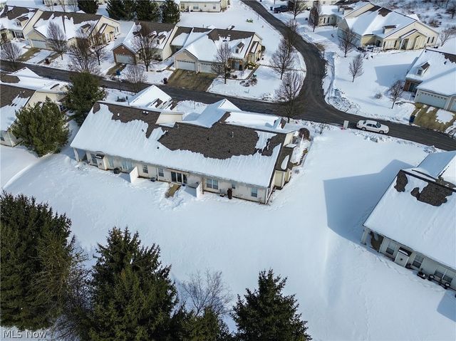 4325 Greenway Trail Street NW, Massillon, OH 44647