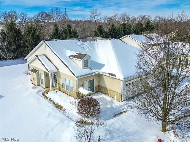 4325 Greenway Trail Street NW, Massillon, OH 44647