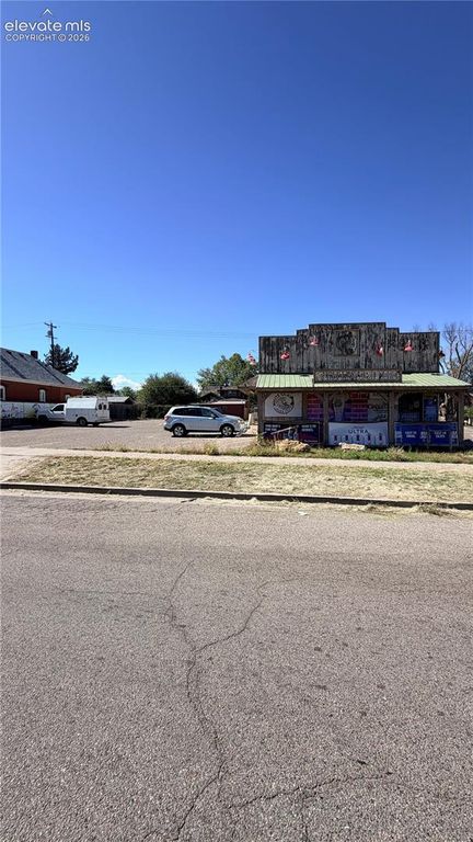 2001 E Evans Avenue, Pueblo, CO 81004 — photo 2