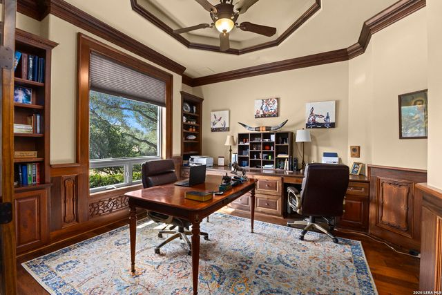2 Belcourt Pl, San Antonio, TX 78257