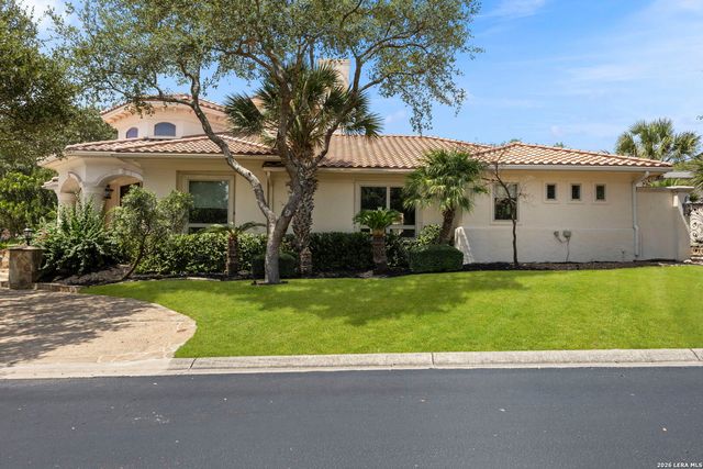 2 Belcourt Pl, San Antonio, TX 78257