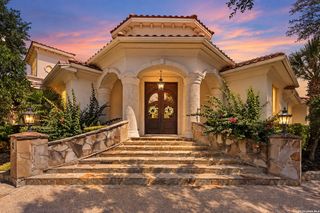 2 Belcourt Pl, San Antonio, TX 78257