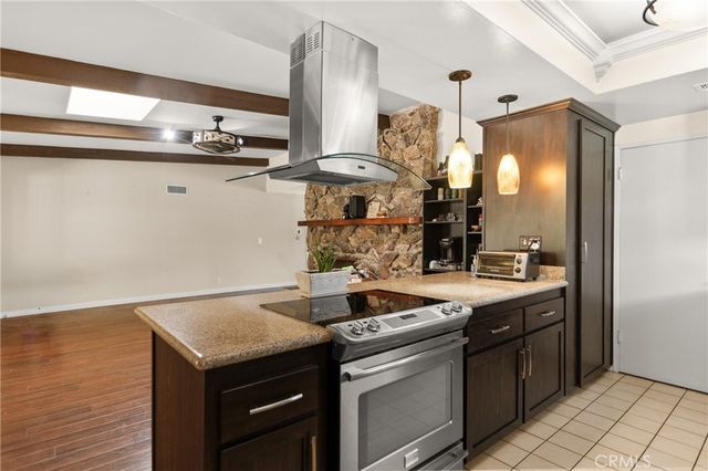 2324 Dana Ct, Claremont, CA 91711