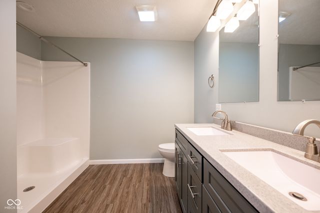 72 Briarwood Court, Greencastle, IN 46135